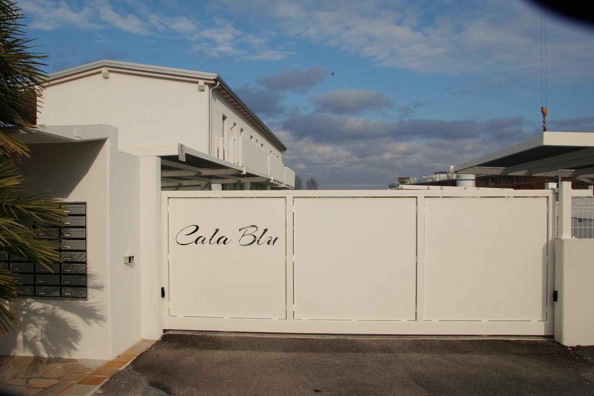 Cala Blu Residence Con Piscina-Centralissimo Lido Di Jesolo Exterior foto